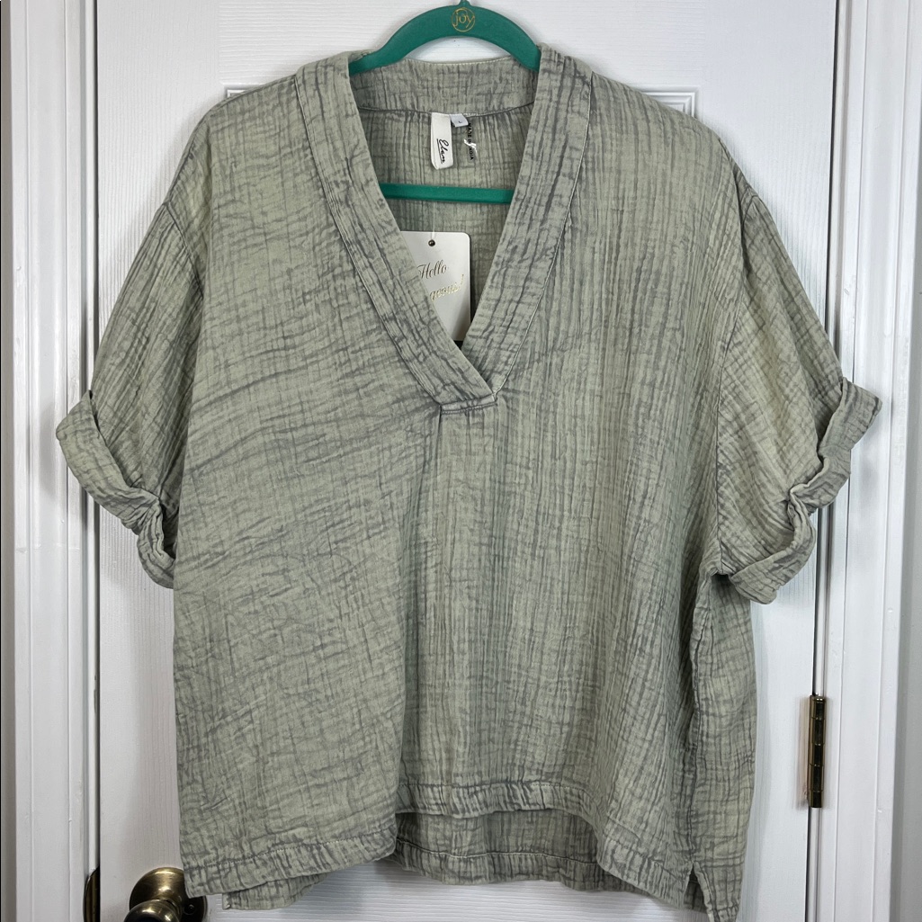 Nwt Elan Faded Green Short Sleeved Top Size Large. 100% Cotton.